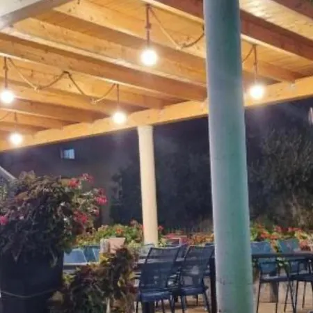 Peaceful With Style - *