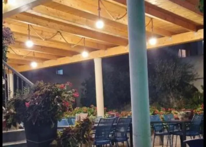 Peaceful With Style - *